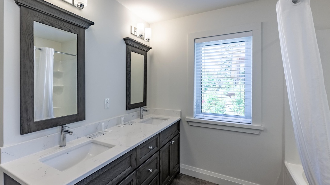 Photo of Bathroom in Port Carling