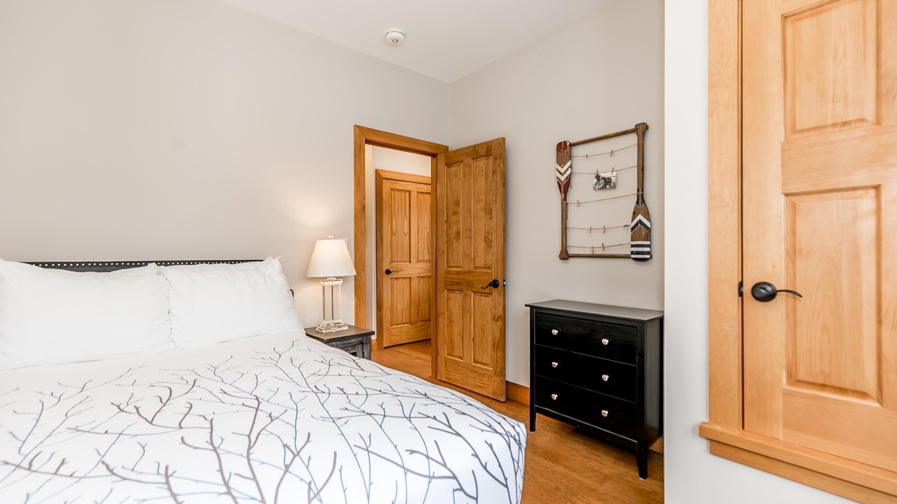 Photo of Bedroom in Muskoka Lakes