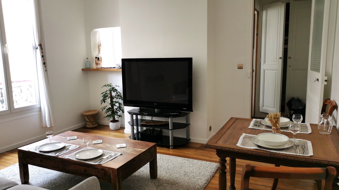 Photo of Livingroom in 19th Arrondissement