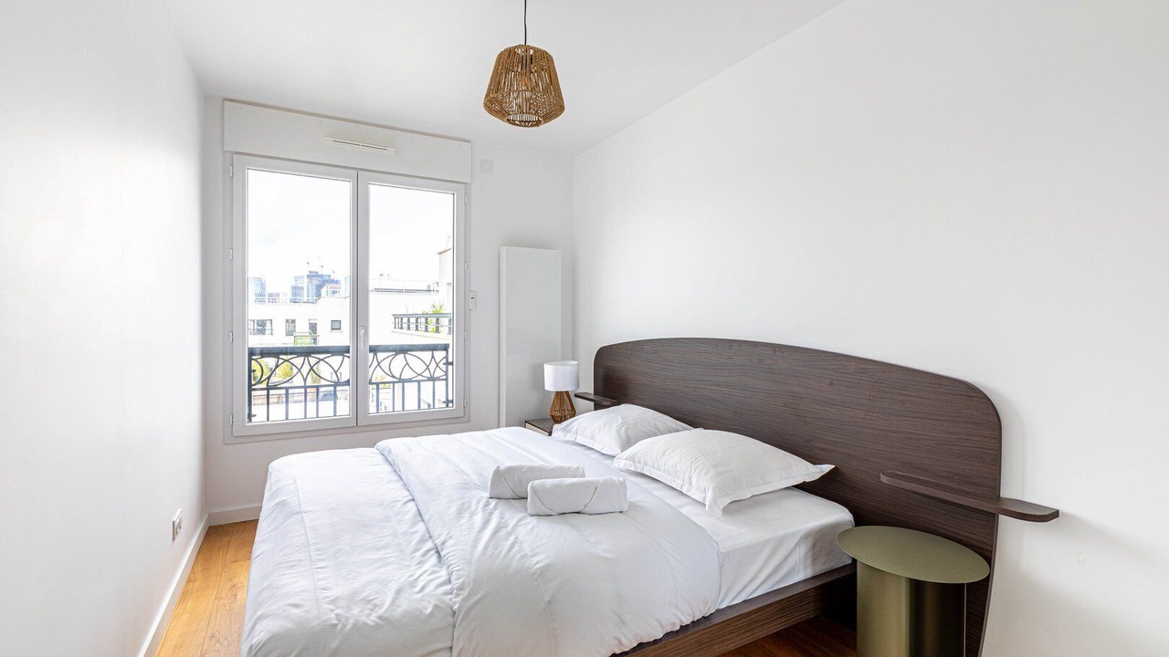 Photo of Bedroom in Suresnes