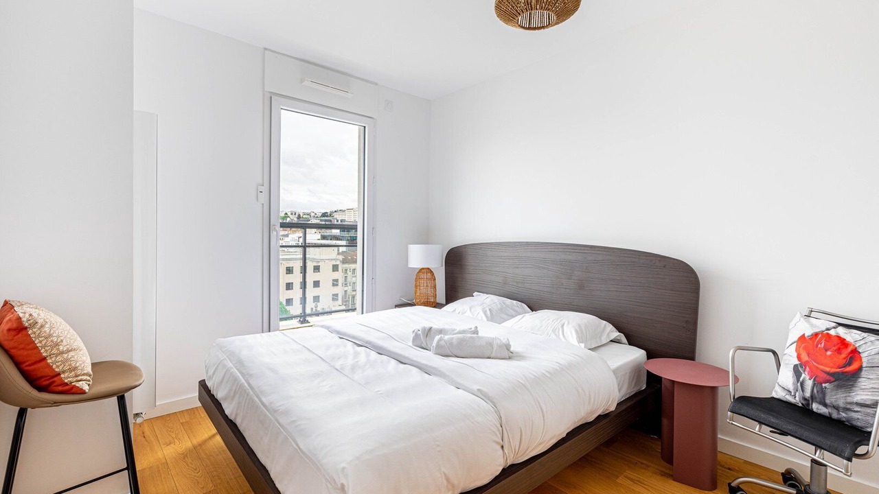 Photo of Bedroom in Suresnes