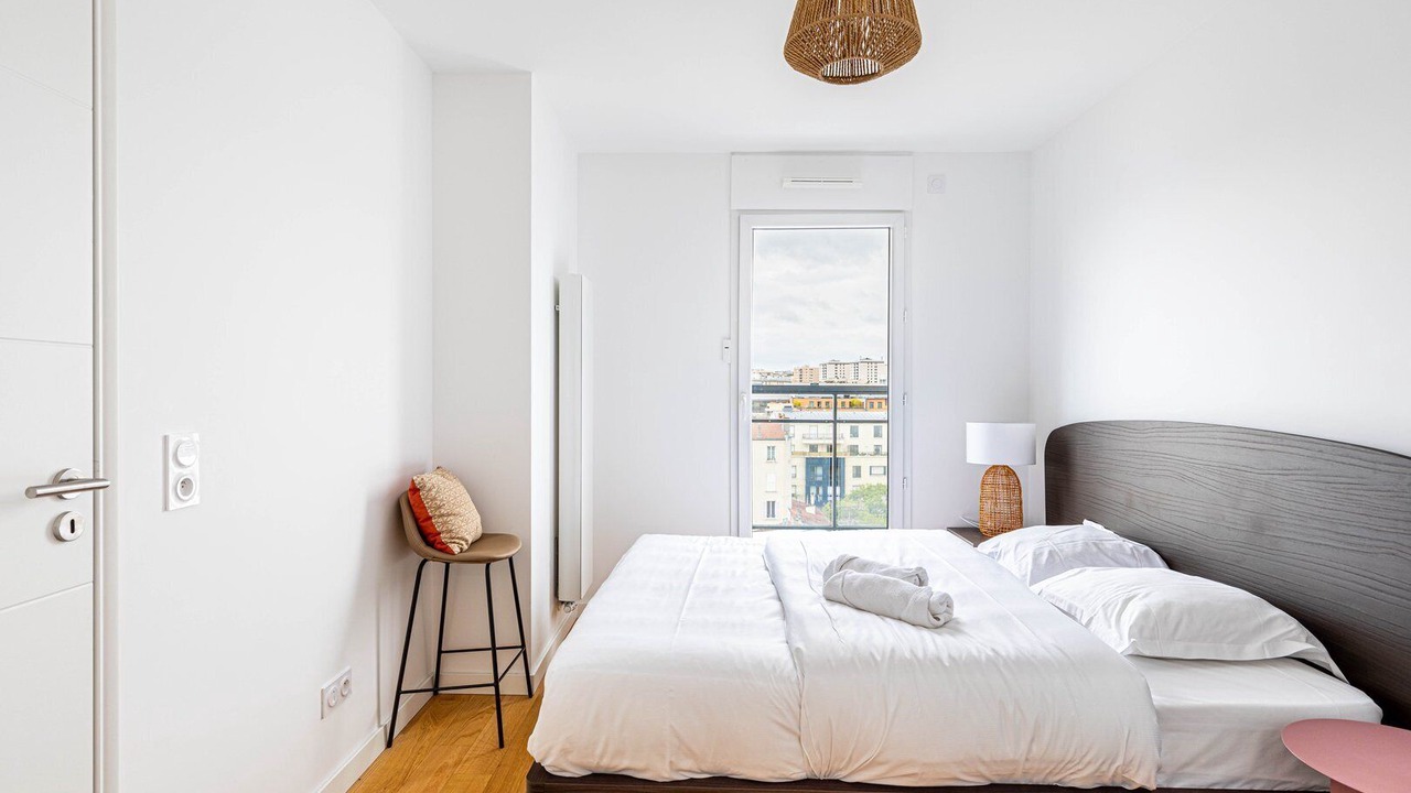 Photo of Bedroom in Suresnes