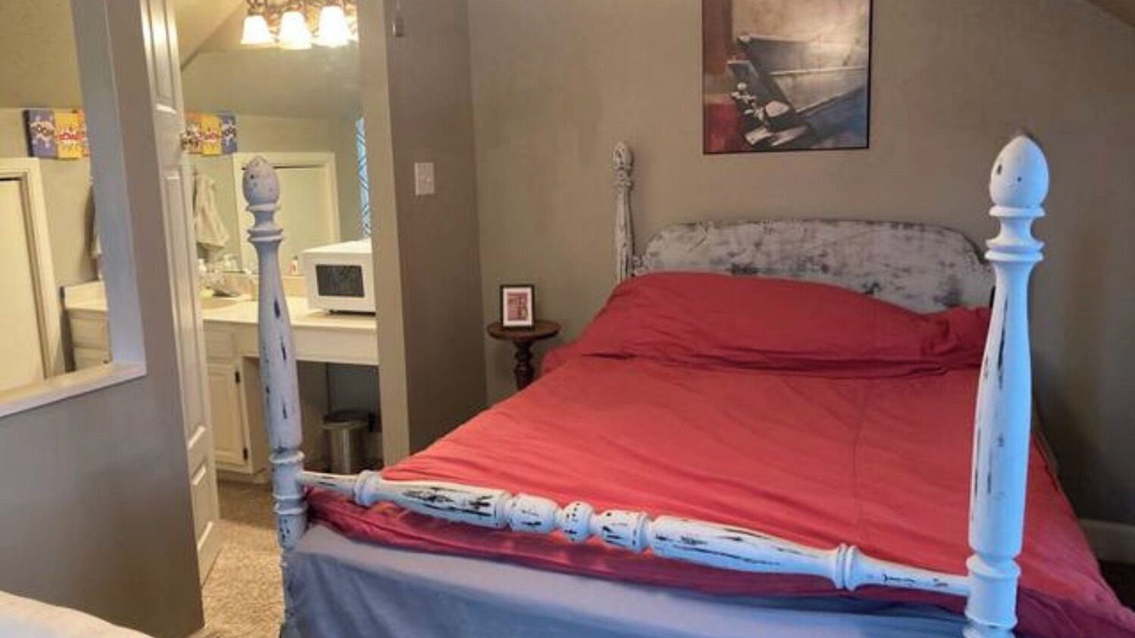 Photo of Bedroom in Madisonville