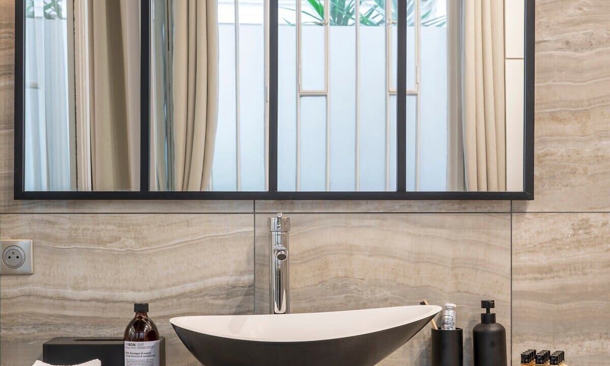 Photo of Bathroom in Quartier de la Porte-Saint-Denis
