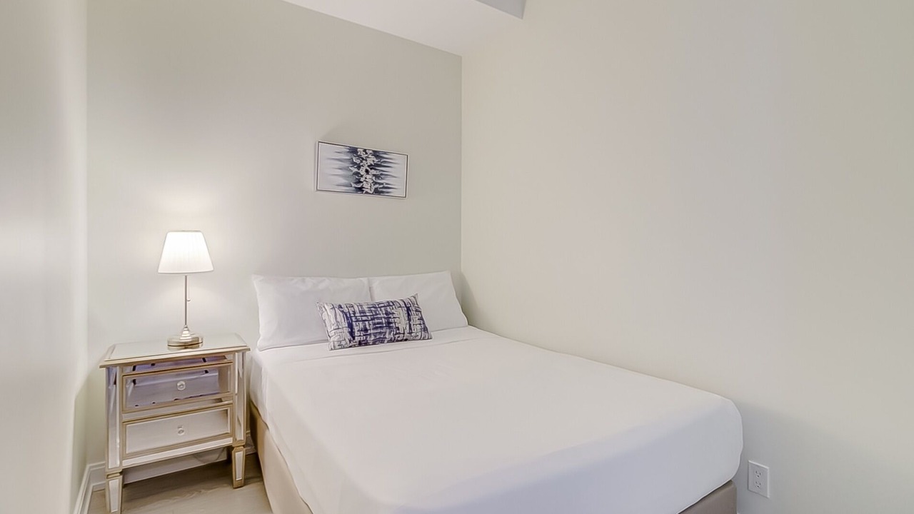 Photo of Bedroom in Garden District