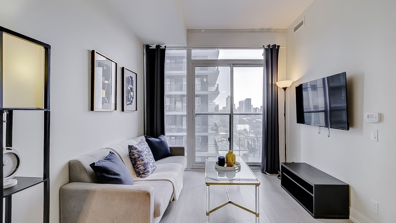 Photo of Livingroom in Garden District