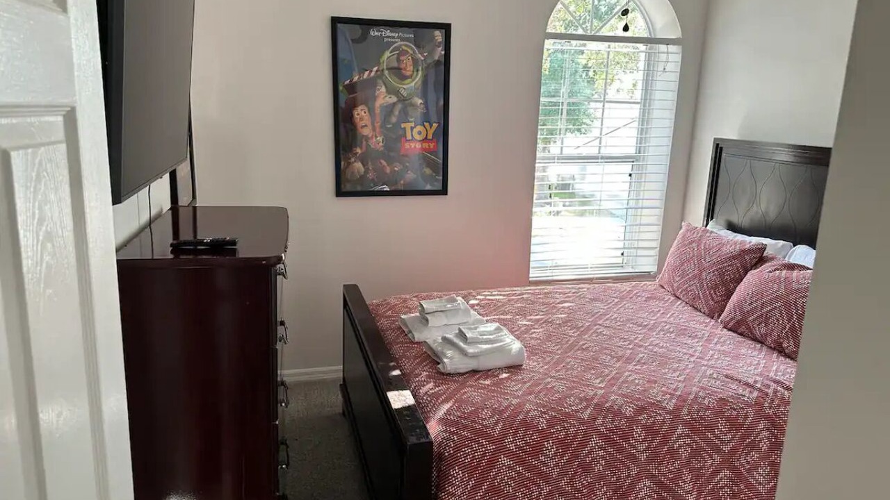 Photo of Bedroom in Lake Davenport Estates