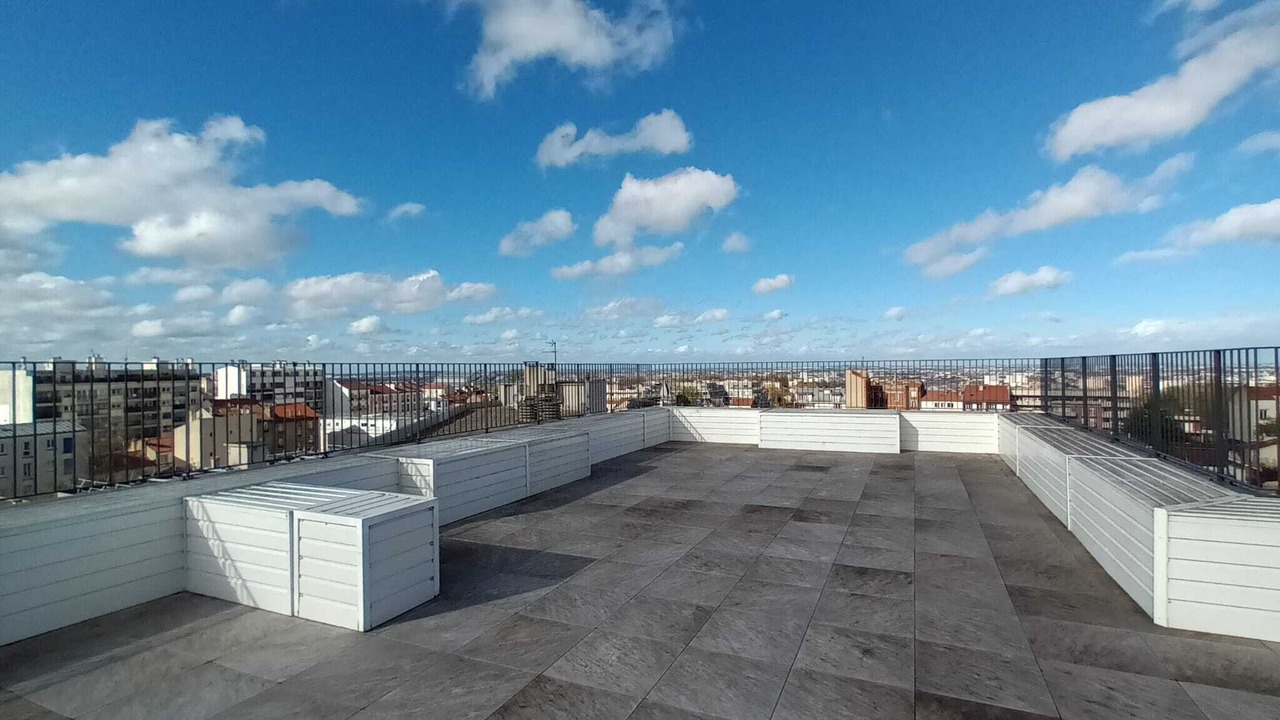 Photo of Patio Balcony in Romainville