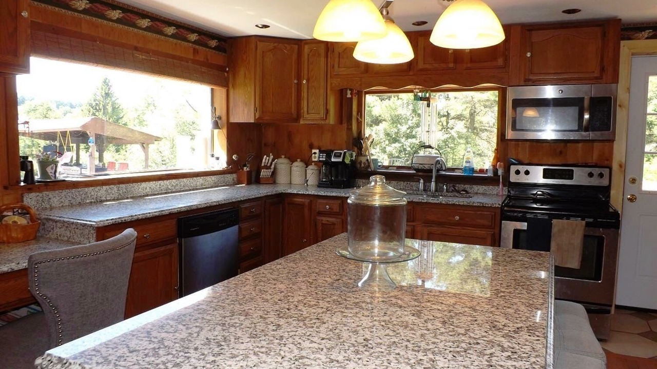 Photo of Kitchen in Laurens