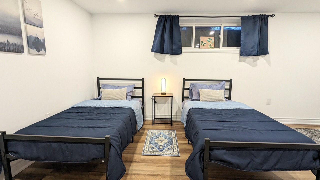 Photo of Bedroom in Erin Mills