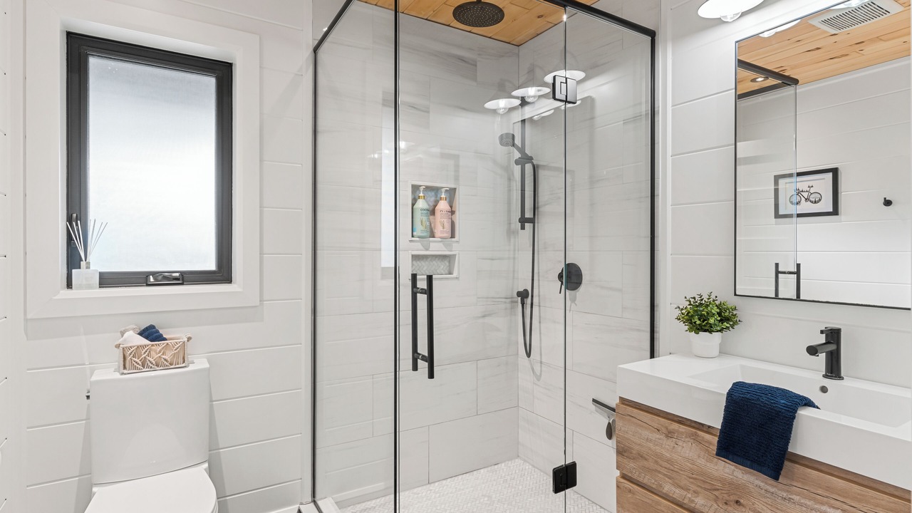 Photo of Bathroom in Lion's Head