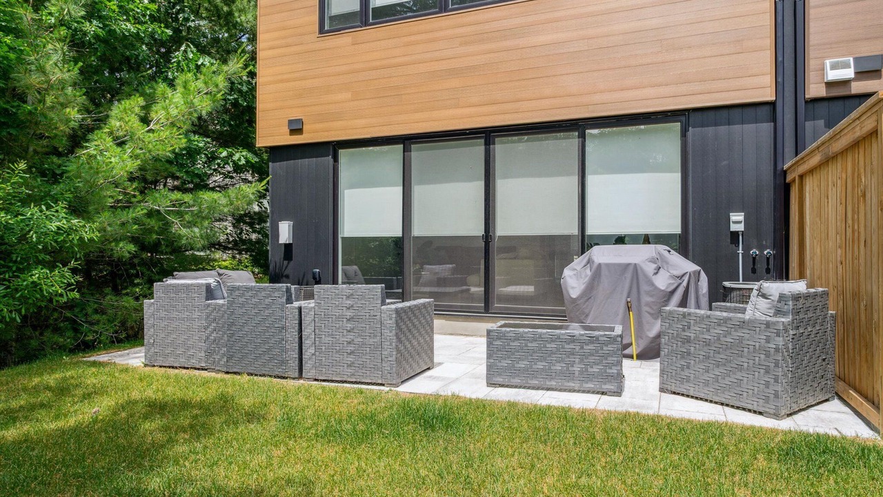 Photo of Patio Balcony in Gravenhurst
