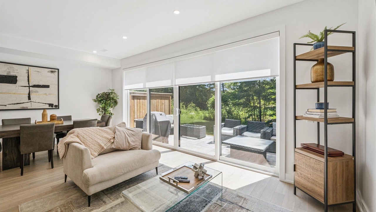Photo of Livingroom in Gravenhurst