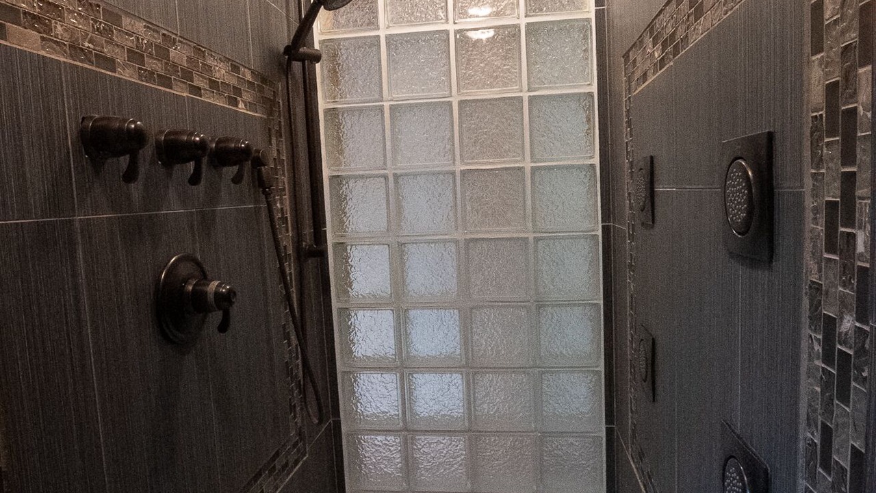 Photo of Bathroom in Alban