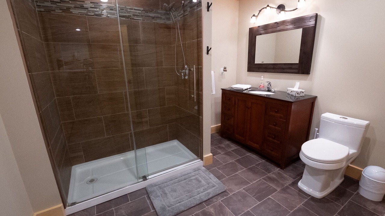 Photo of Bathroom in Alban