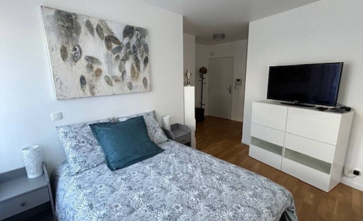Photo of Bedroom in Puteaux