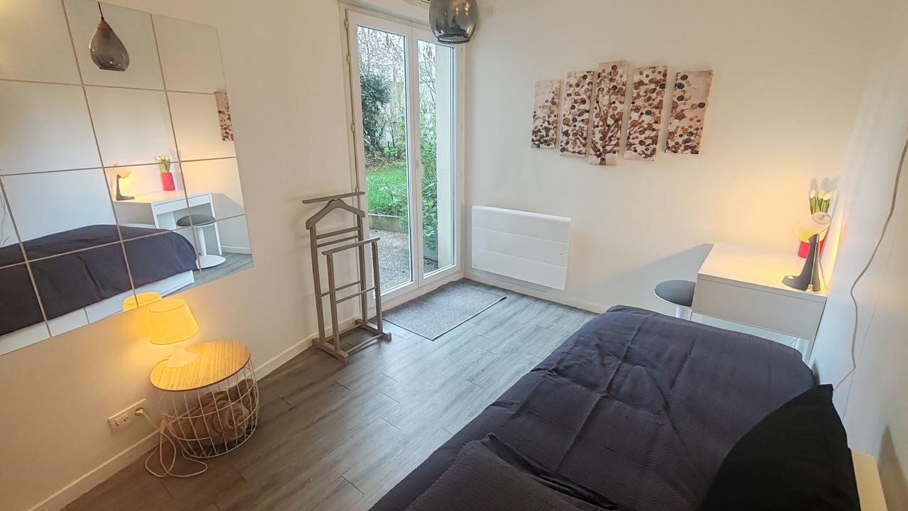 Photo of Bedroom in Faubourg de l'Arche