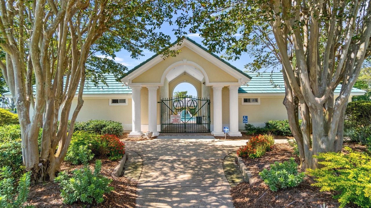Photo of Outdoor in Avalon Beach Estates