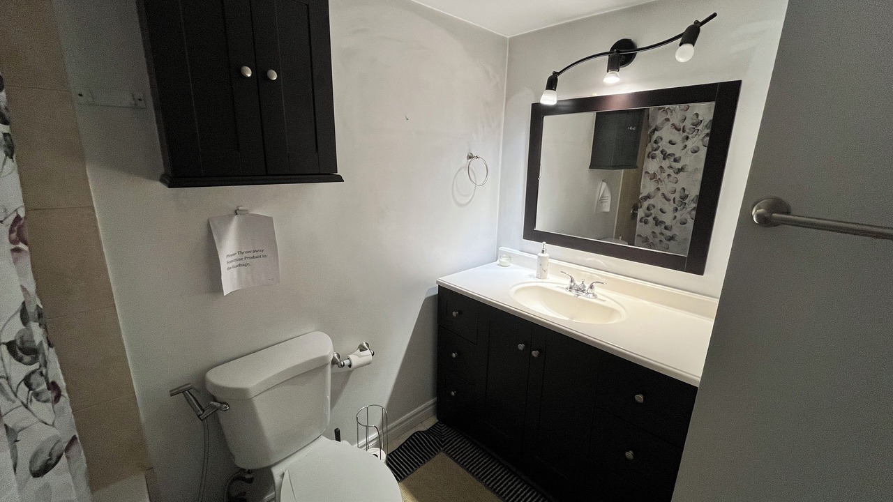 Photo of Bathroom in Churchill Meadows
