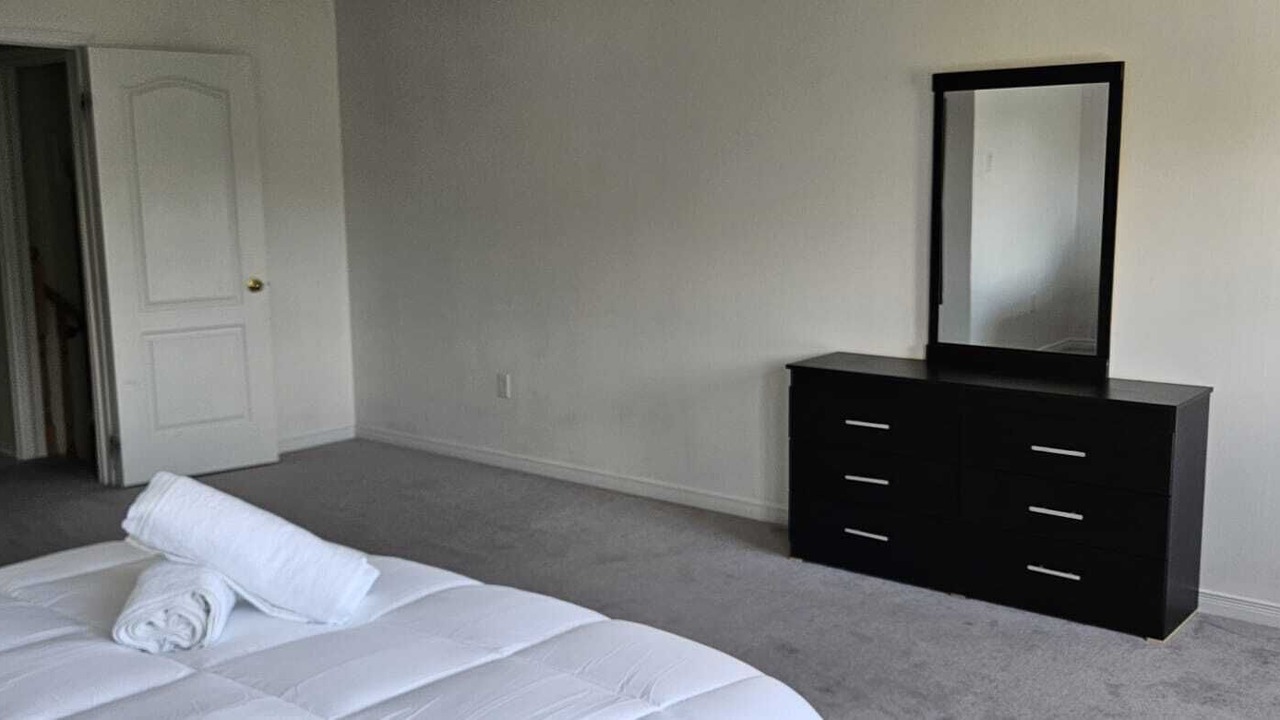 Photo of Bedroom in Hurontario
