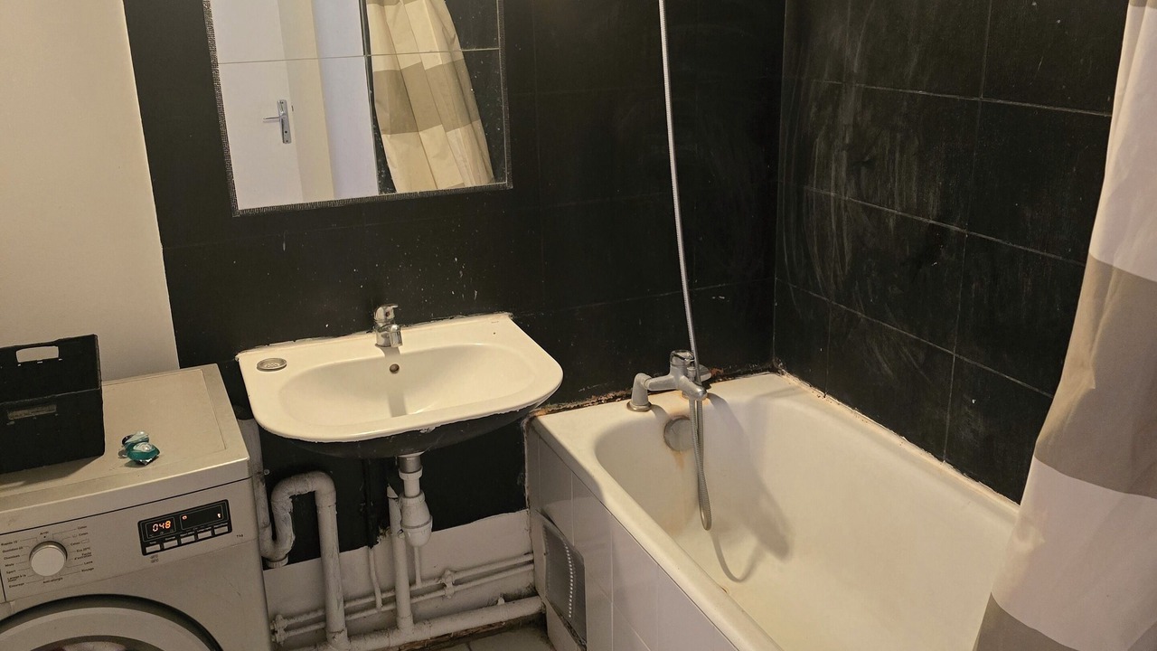Photo of Bathroom in Asnieres-sur-Seine