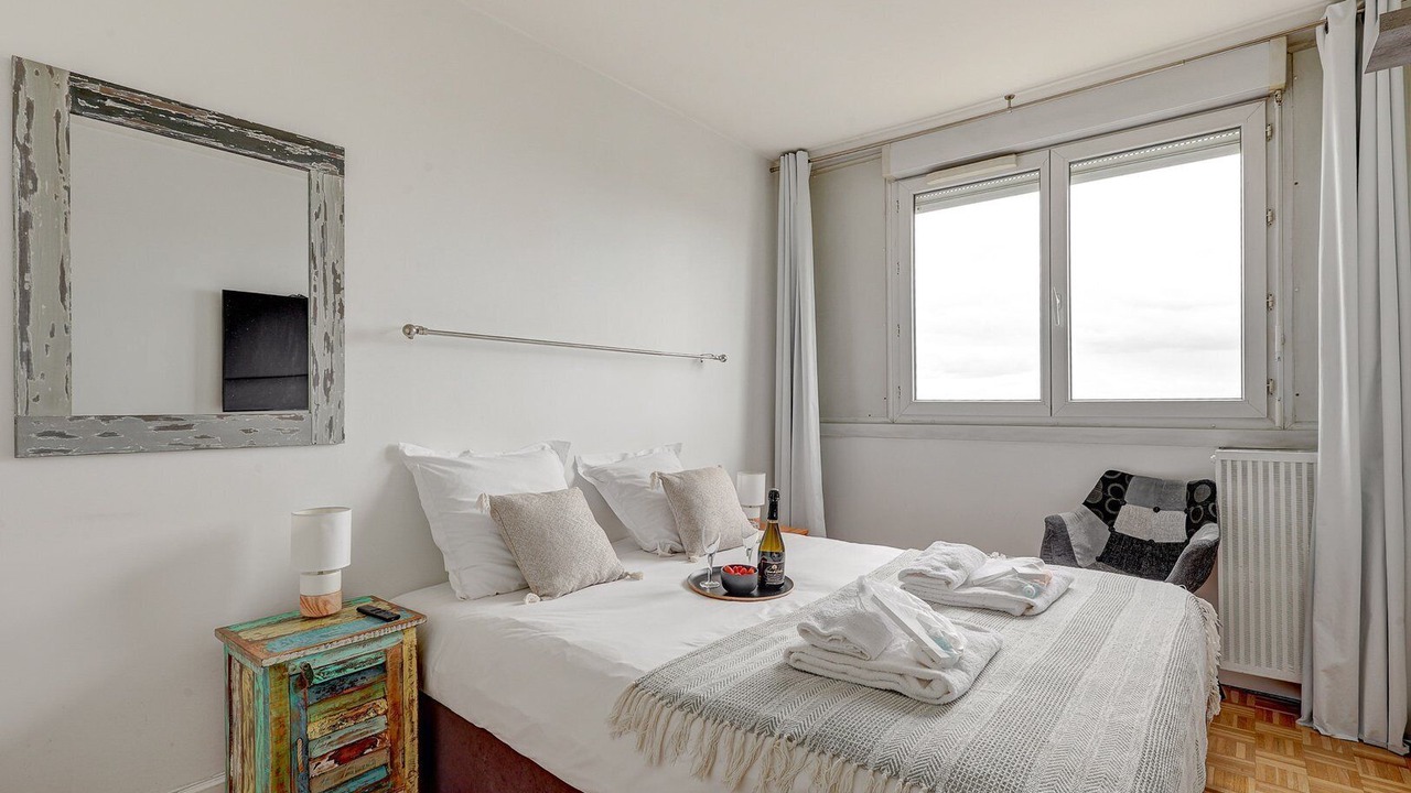Photo of Bedroom in Puteaux