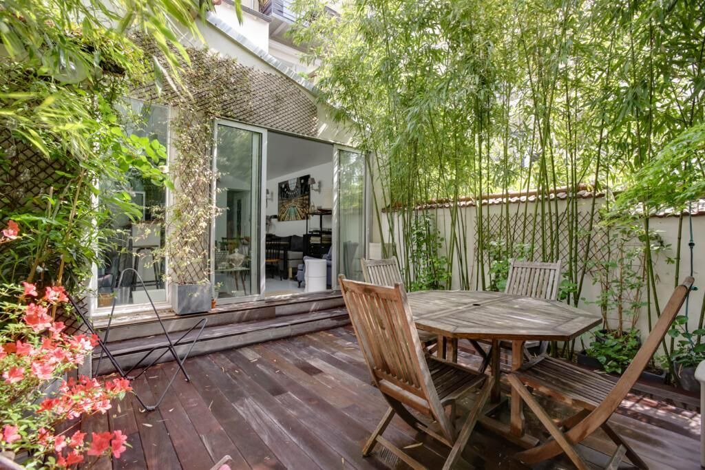 Photo of Outdoor in Suresnes