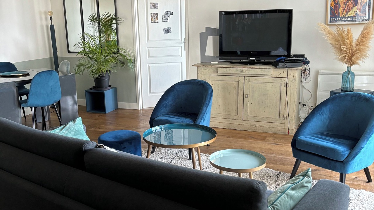 Photo of Livingroom in Suresnes