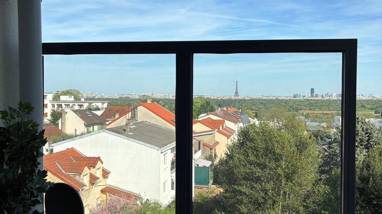 Photo of Others in Suresnes
