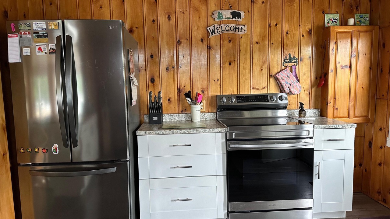 Photo of Kitchen in Muskoka Lakes