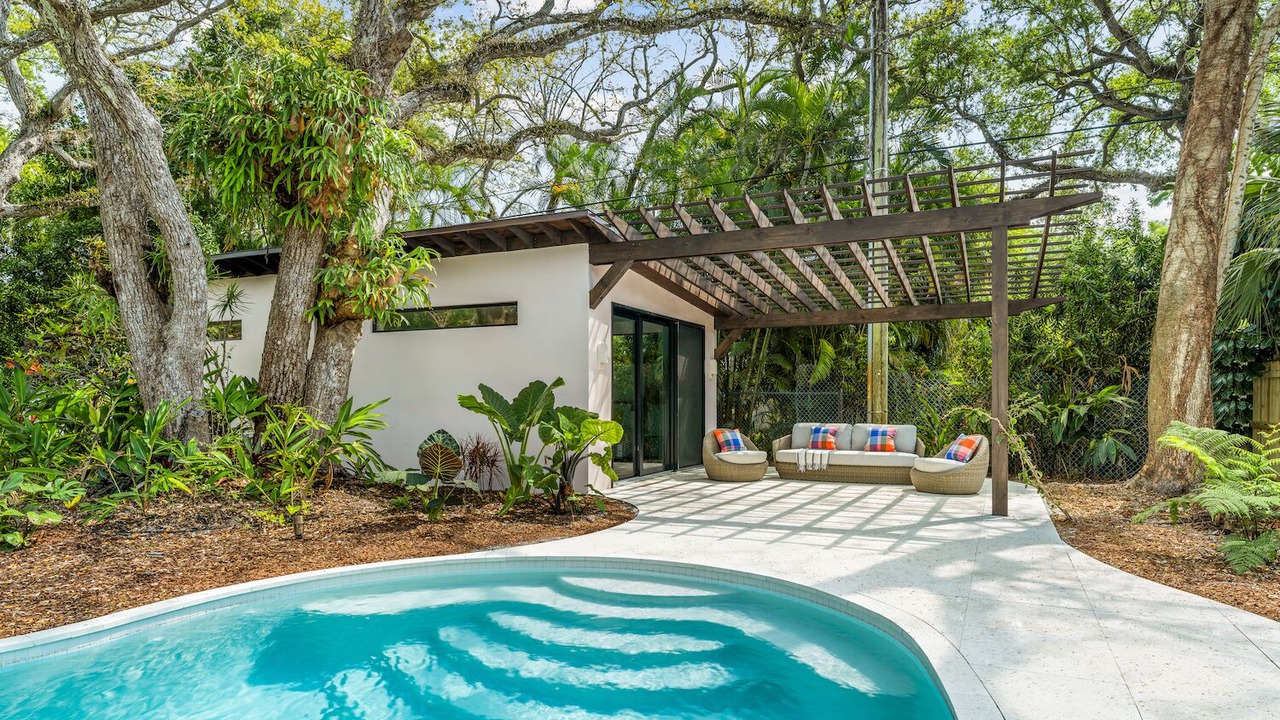 Photo of Outdoor in Central Beach
