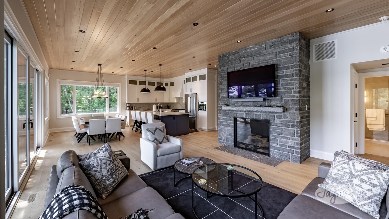 Photo of Livingroom in Rosseau