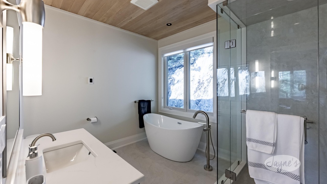 Photo of Bathroom in Rosseau
