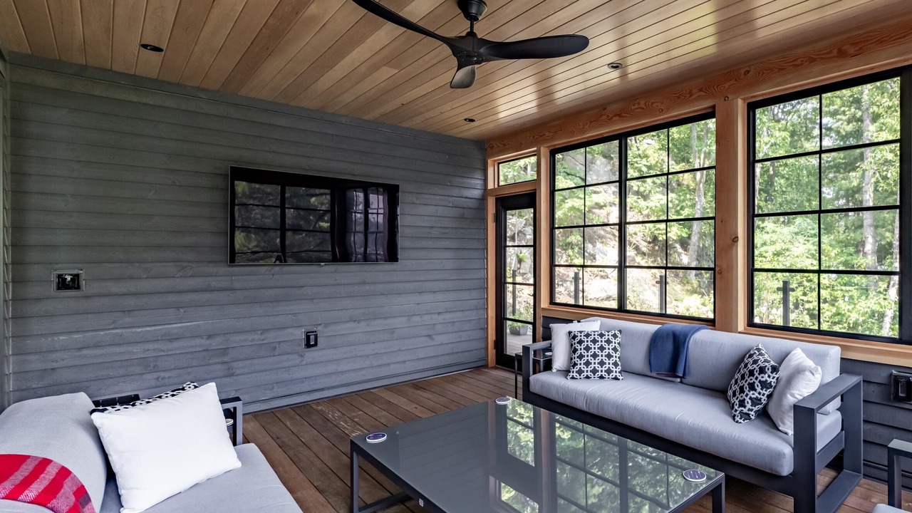 Photo of Bedroom in Rosseau