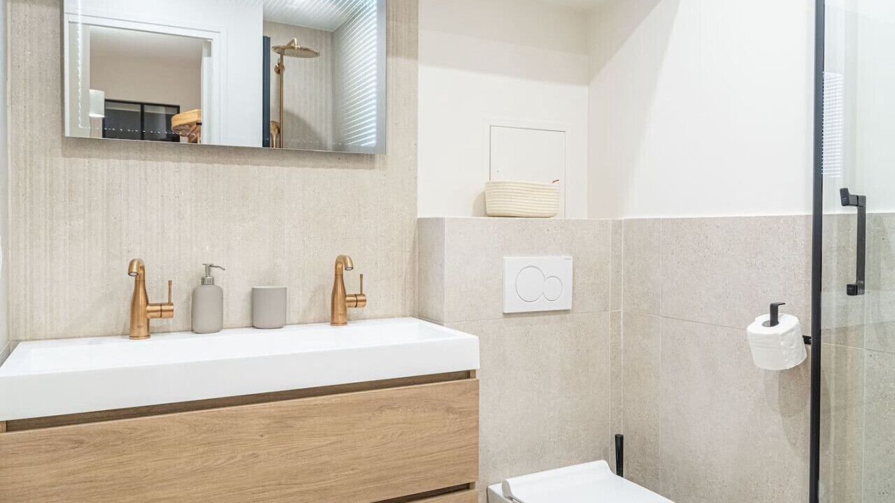 Photo of Bathroom in Saint-Victor