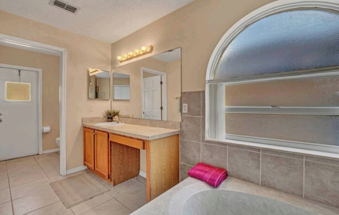 Photo of Bathroom in Lindfields