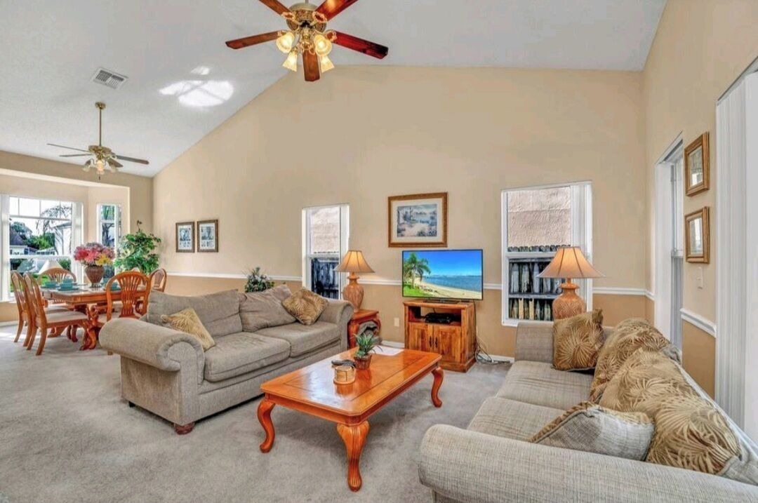 Photo of Livingroom in Lindfields