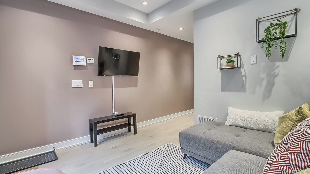 Photo of Livingroom in Bay Cloverhill