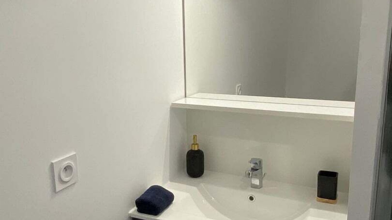 Photo of Bathroom in Bobigny