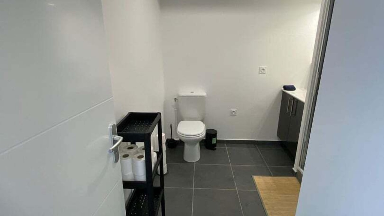 Photo of Bathroom in Bobigny