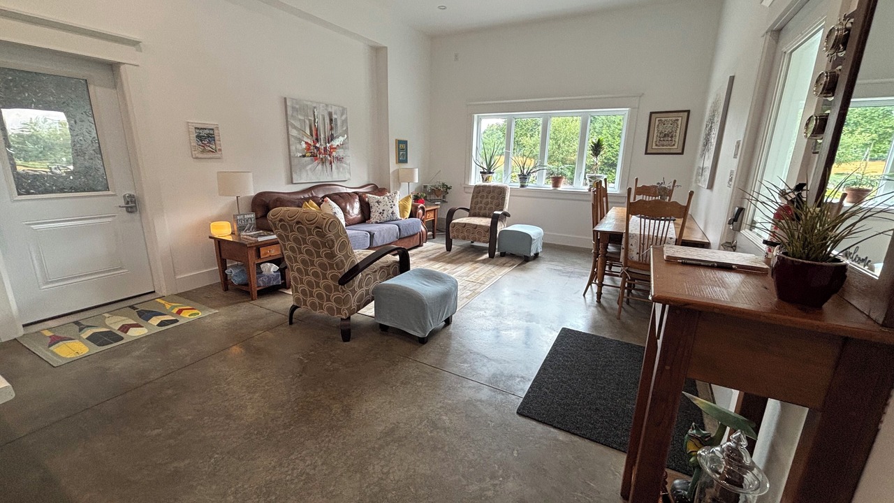 Photo of Livingroom in Georgian Bluffs