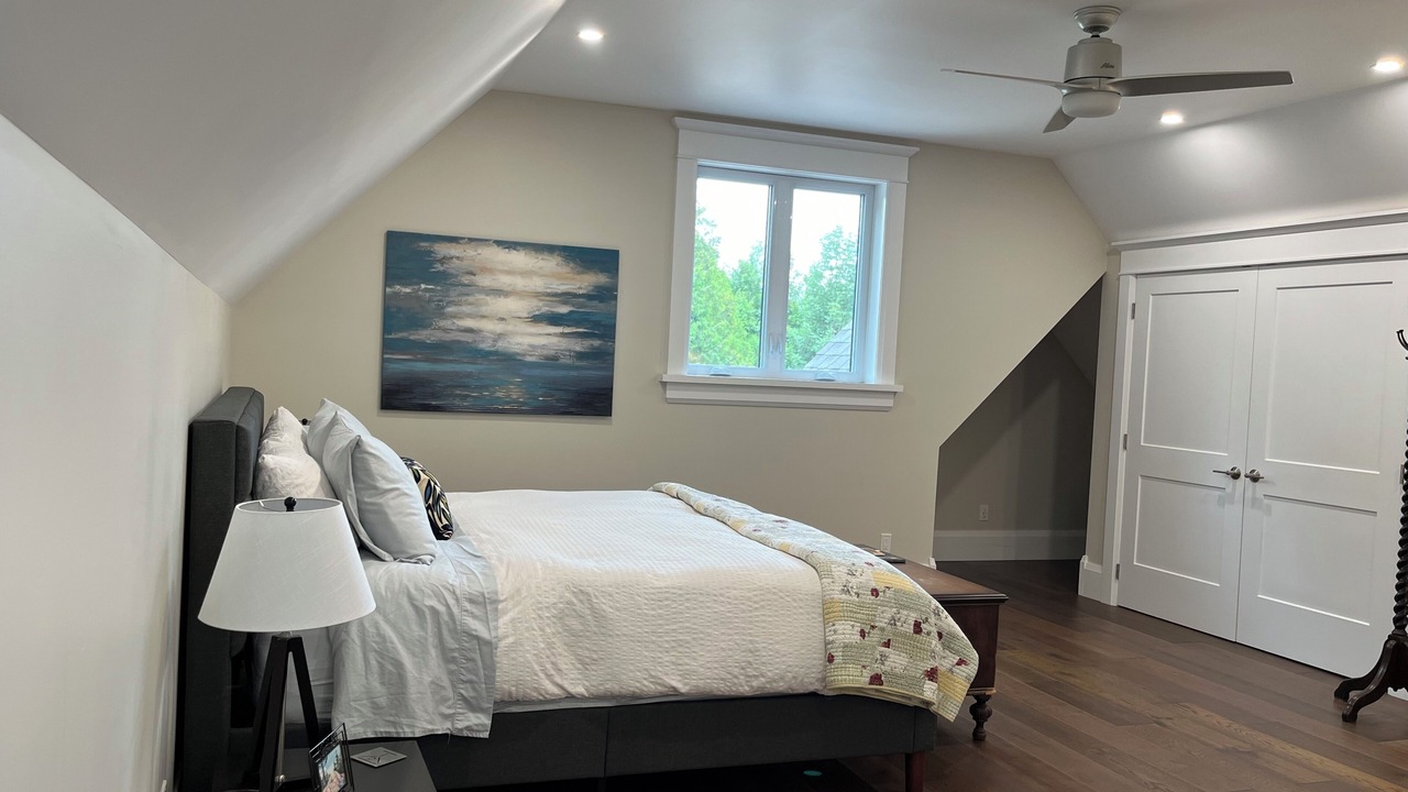 Photo of Bedroom in Georgian Bluffs