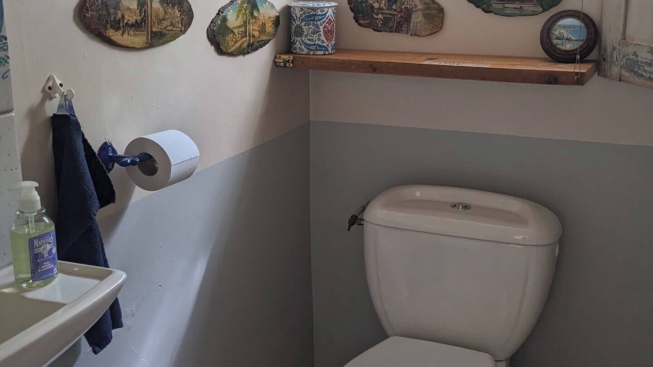 Photo of Bathroom in Les Lilas