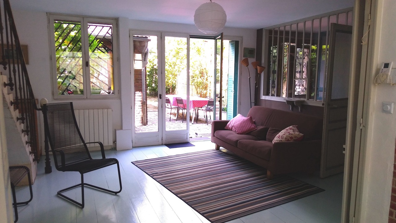 Photo of Livingroom in Les Lilas