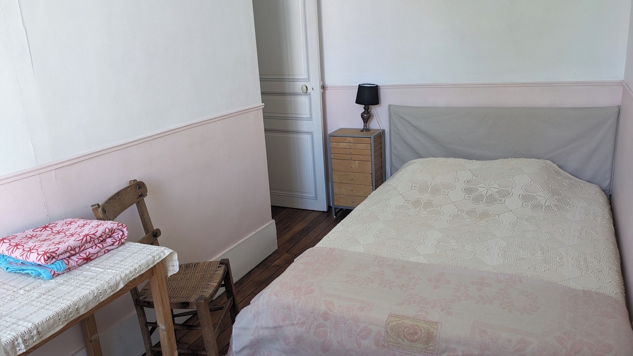 Photo of Bedroom in Les Lilas