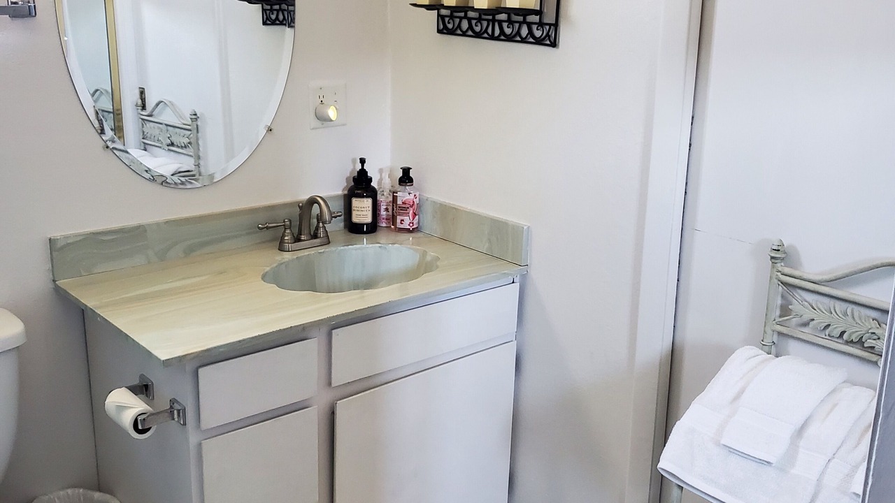 Photo of Bathroom in Page