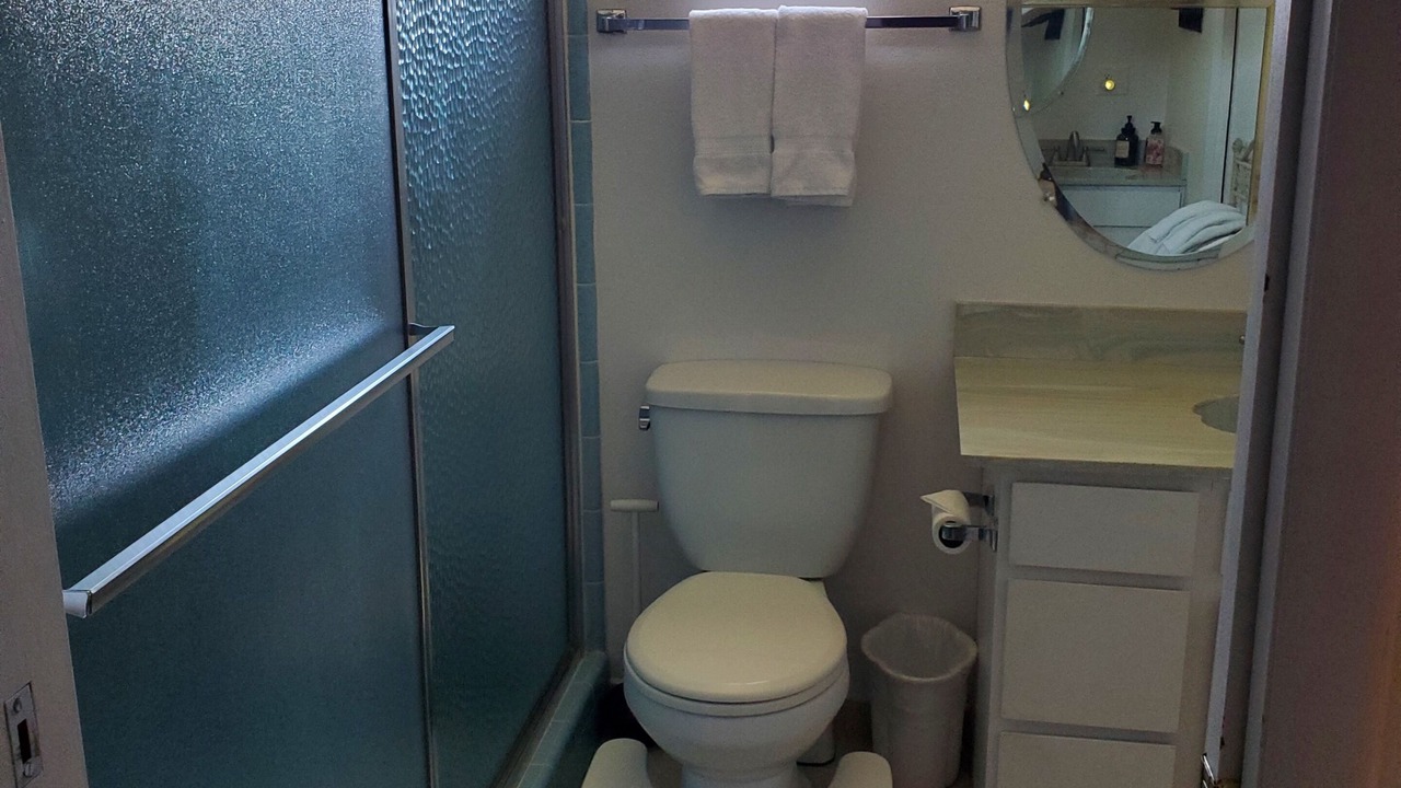Photo of Bathroom in Page