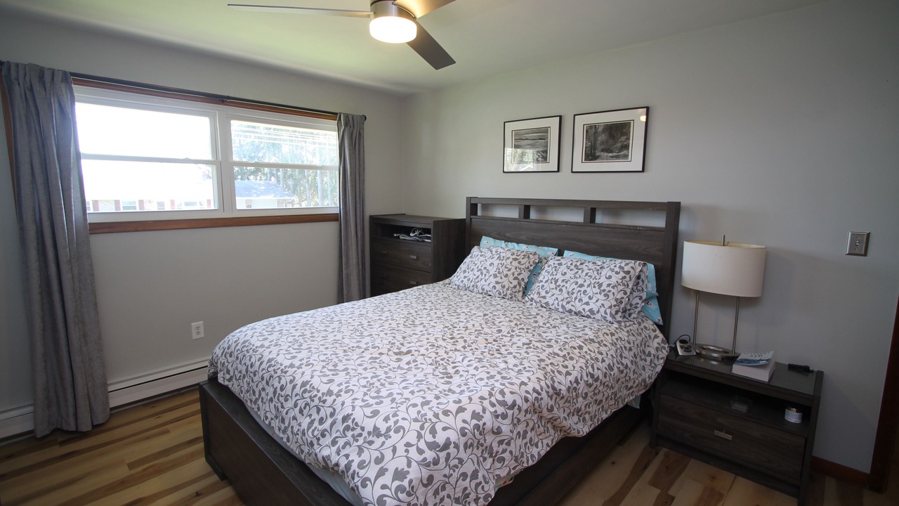 Photo of Bedroom in State College