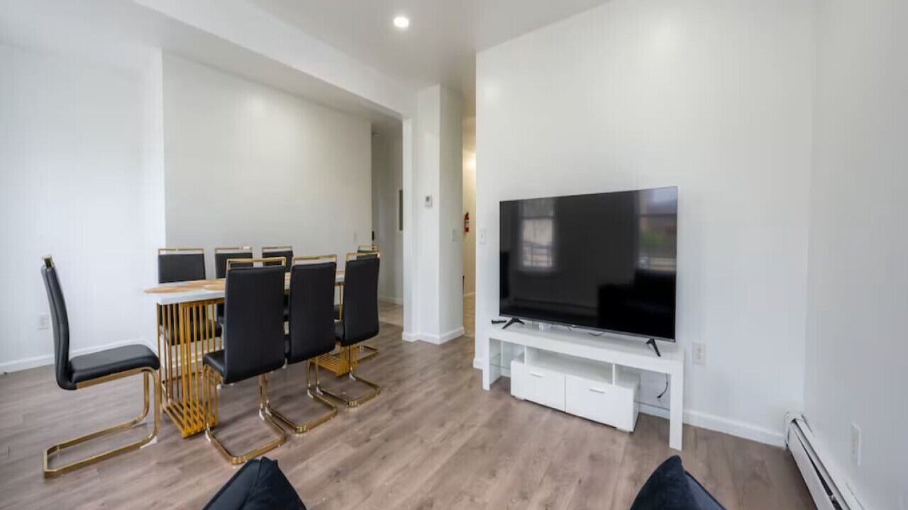 Photo of Livingroom in Passaic