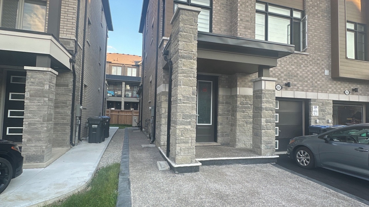 Photo of Outdoor in Brampton